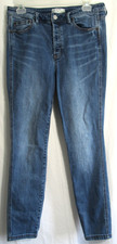 Free People Buttonfly Stretchy Cropped Blue Jeans Size 30 EUC