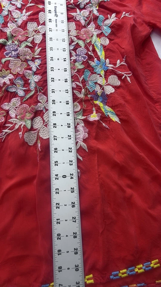 Johnny Was Viola Embroidered Floral Tunic Medium Red Elaborate Embroidery - Image 4 of 4