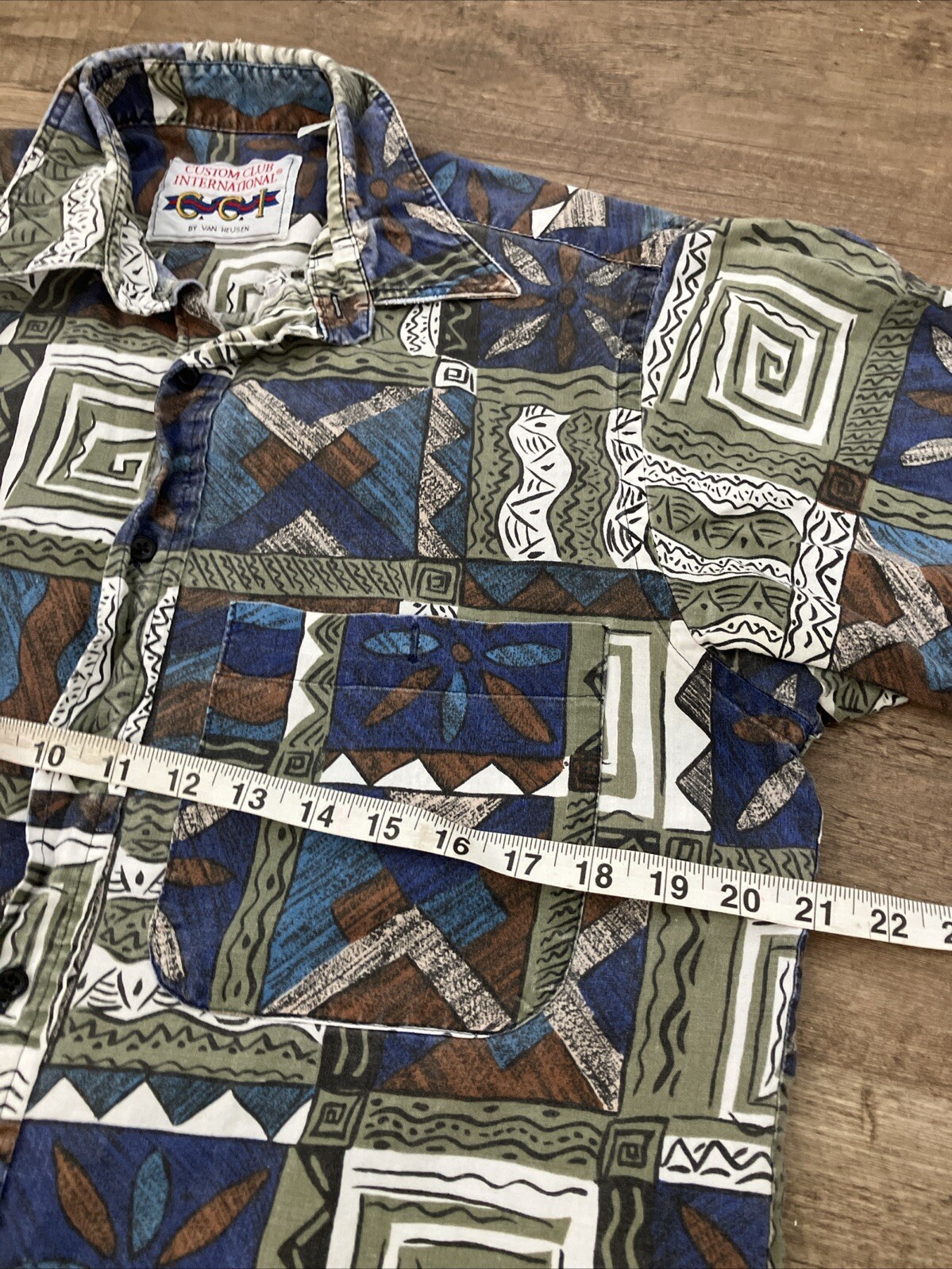 Vtg Van Heusen Custom Club International Island Hawaiian Streetwear Surf Shirt M thumbnail 5