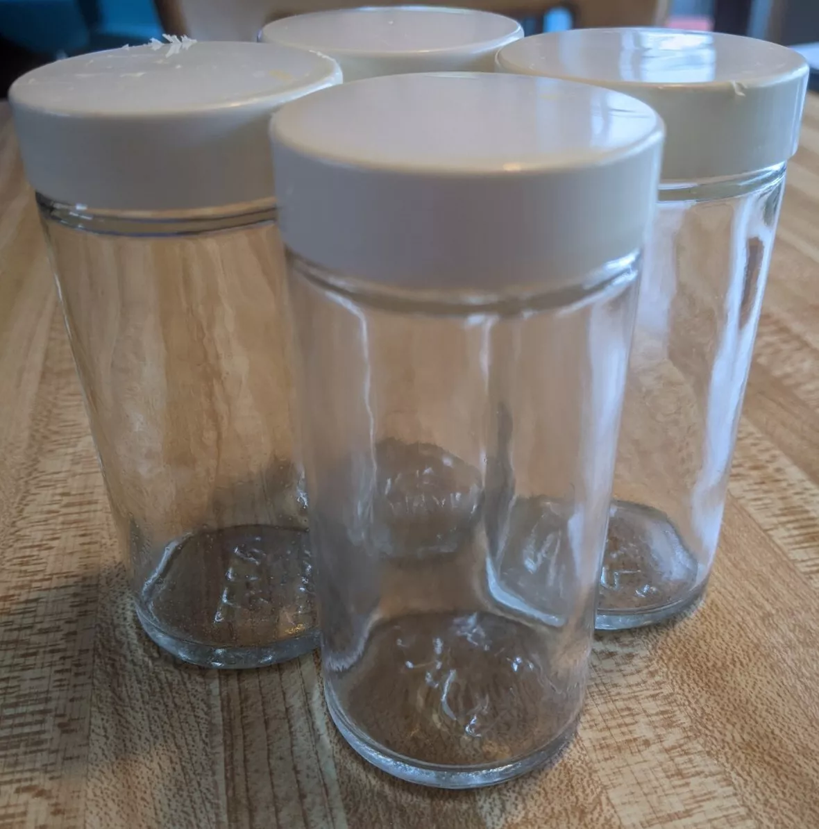 4) Kamenstein REPLACEMENT Round Spice Jars 1 5/8X 3 1/2 White