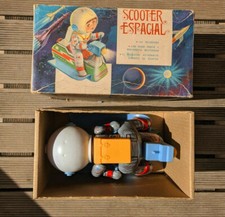 60'S EGE ASTRONAUT SCOOTER ROBOT TIN SPACE SPANISH VERSION OF JAPAN MASUDAYA