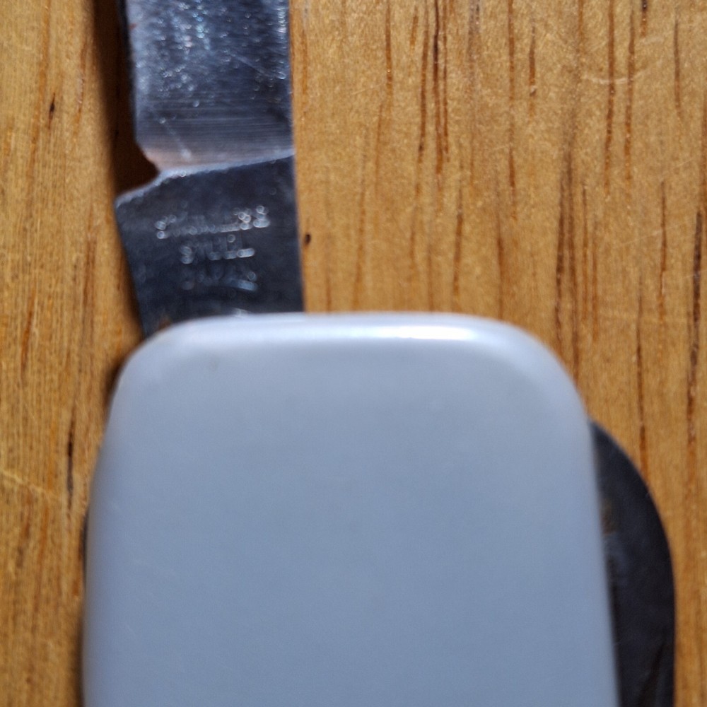 Compact Multifunctional Pocket Knife with Multiple Tools Compact Multifunctional Pocket Knife with Multiple Tools