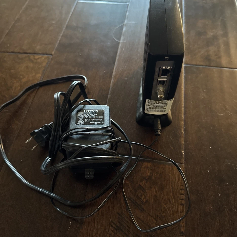 Motorola SB5120 SurfBoard Cable Modem - Working - Image 4 of 4