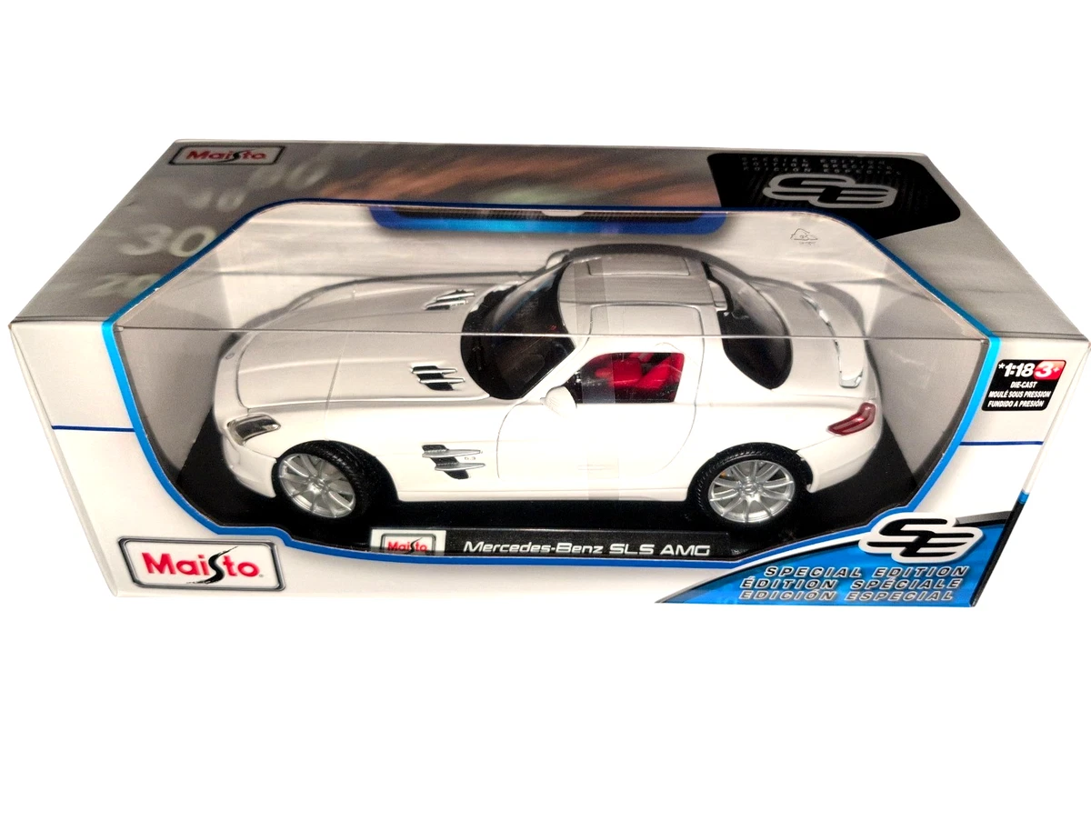 Maisto Mercedes-Benz 1:18 Scale Diecast Cars, Trucks & Vans for