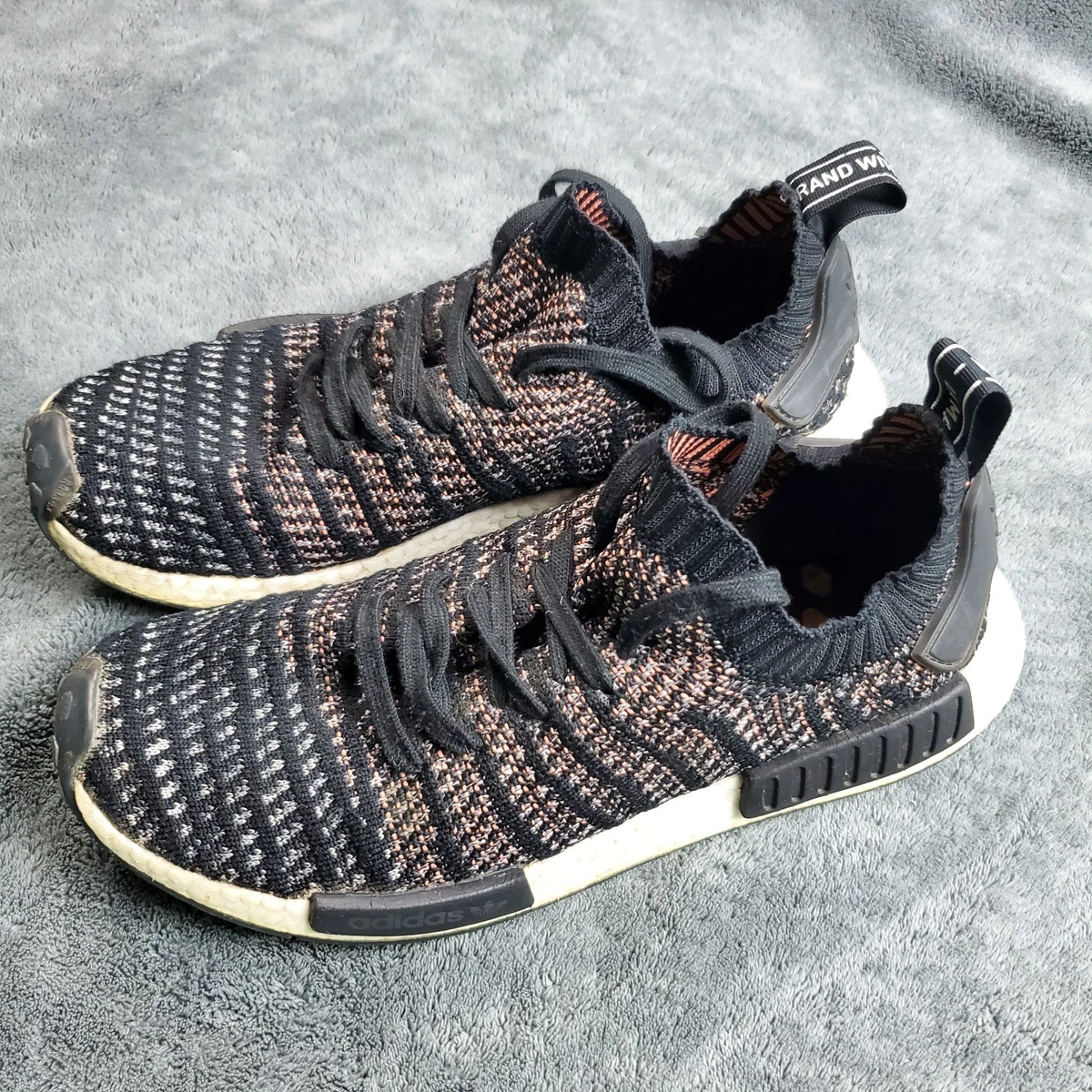 adidas gazelle silver green womens adidas NMD R1 STLT PK / Core Black  doublecheck-test