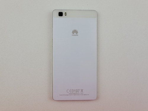 Huawei P8 Lite (ALE-L21) 16GB - White (GSM Unlocked) Dual SIM - Cracked - J6237 - Picture 2 of 6
