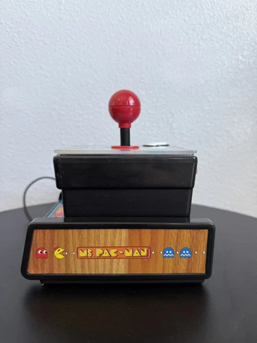 Ms. PAC - Man Plug & Play TV Game Namco Jakks Pacific 2004 Wireless Game Console - Picture 3 of 5