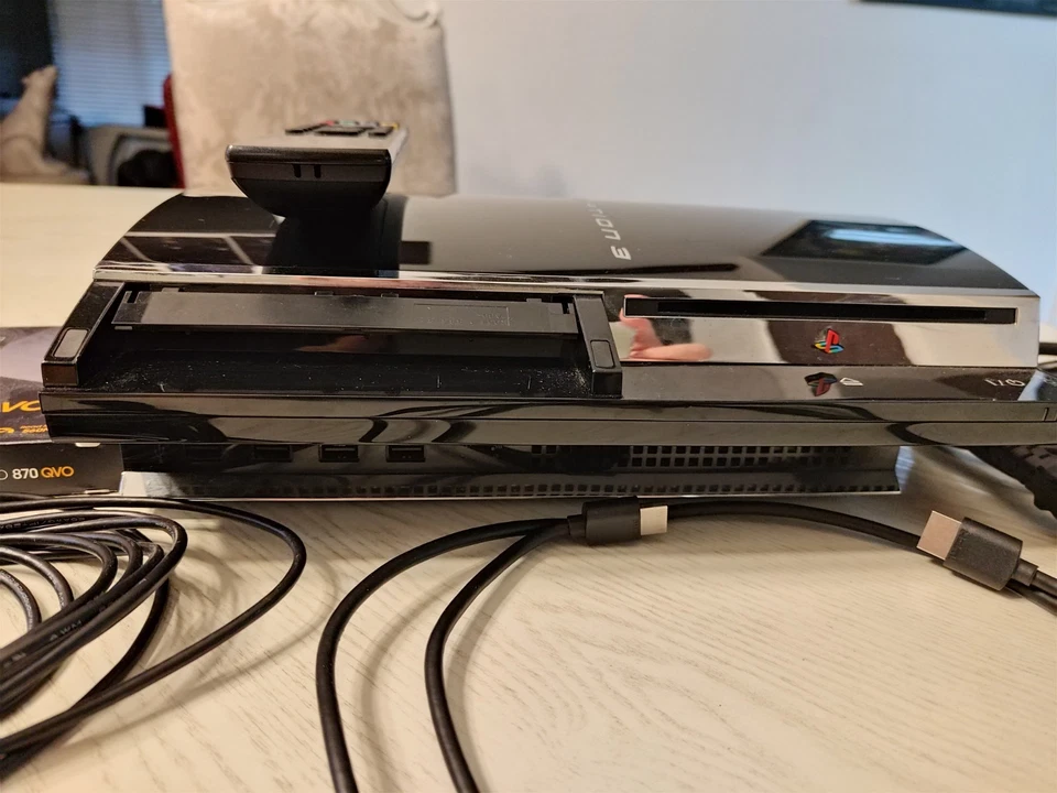 PS3 1TB Backwards Compatible CECHE01 Tested Working Cables and GOW Collection - Image 2 of 4