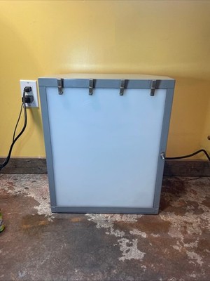 1950s S&S Metal X-Ray Light Box Viewer 15.75x9x19  Medical Mortuary Works!