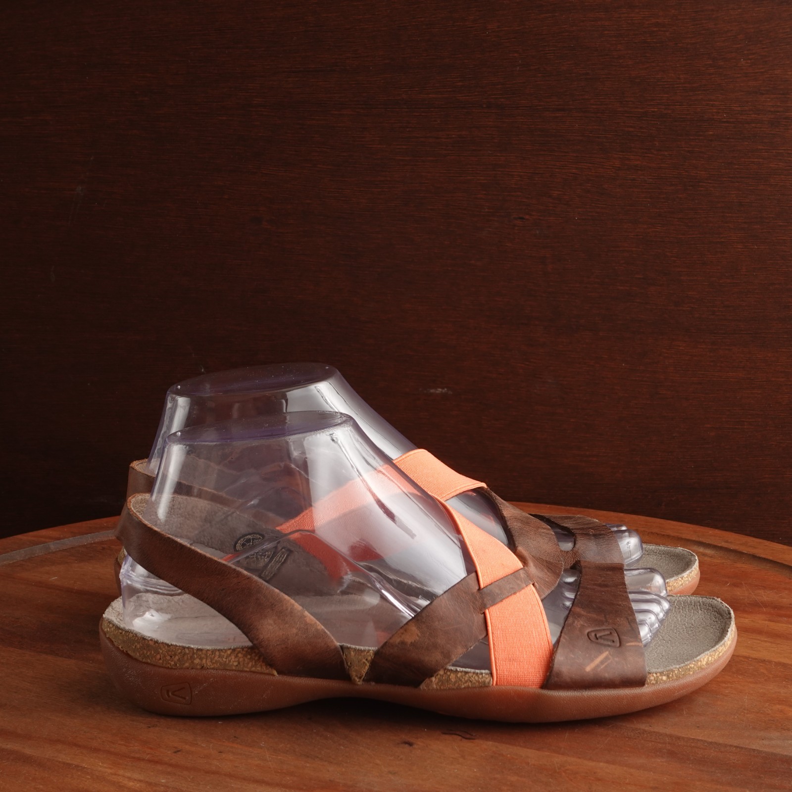 Sandali Keen donna taglia 7 marrone arancione pelle senza piedini scarpe casual