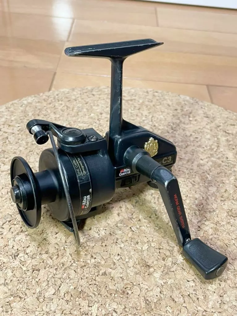 ABU Garcia Cardinal C3 Spinning Fishing Reel 84-01 OA Olimpic Used ABU Garcia Cardinal C3 Spinning Fishing Reel 84-01 OA Olimpic Used