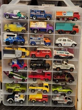 hot wheels/matchbox loose you pick ( case #43) city vechiles tow trucks bus vans