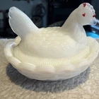 Vintage WESTMORELAND Mini Chick Salt Dip Hen on Nest Opalescent Milk Glass