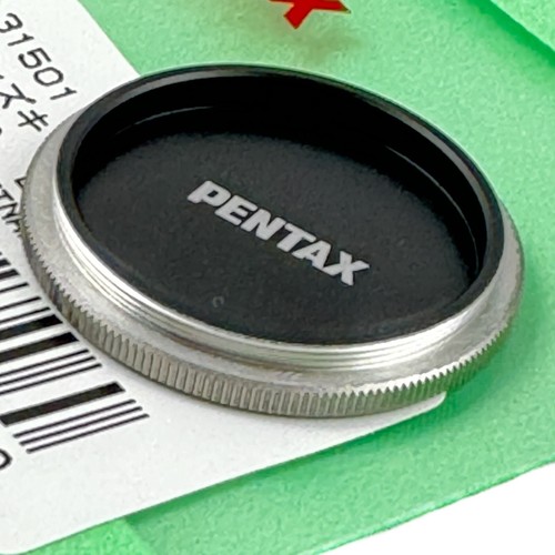 New PENTAX DA-40 Lens Cap for HD PENTAX-DA 40mm f/2.8 Limited (Silver) - Picture 5 of 10