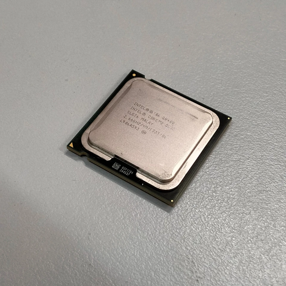 Intel Core 2 Quad Yorkfield 64-bit Socket LGA 775 2.66 GHz 4 core 95W CPU SLGT6 - Image 2 of 4