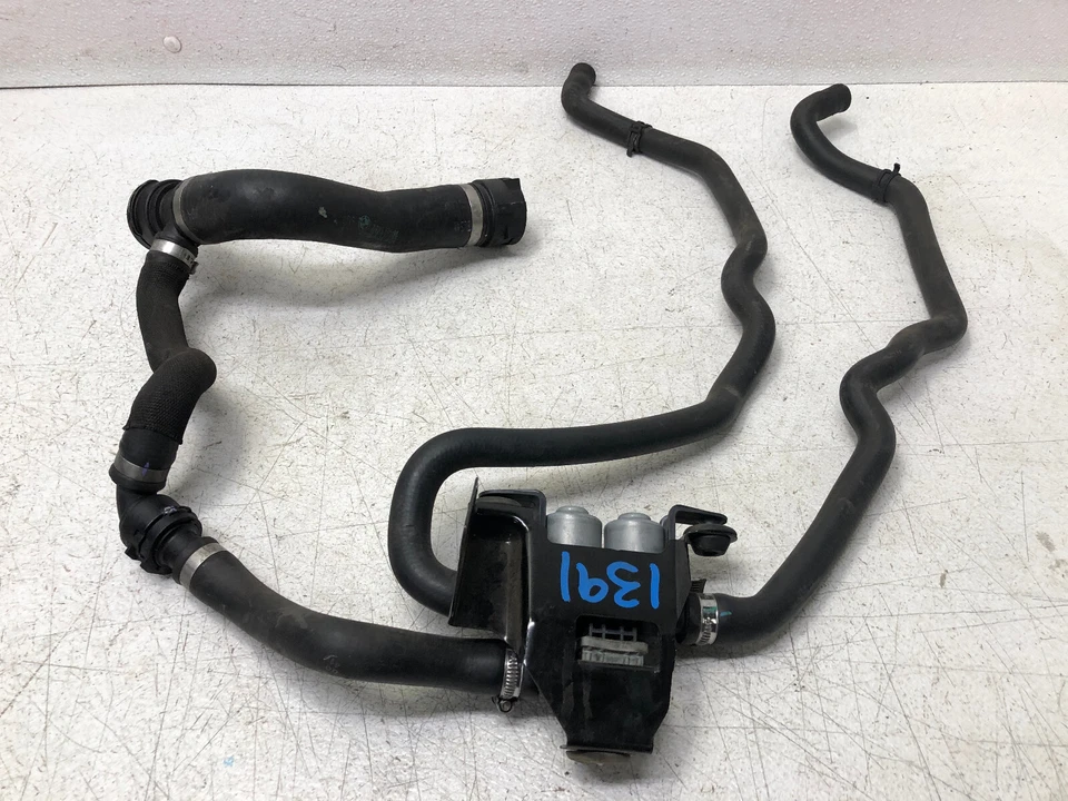 Manguera de agua refrigerante motor 14-18 BMW X5 X6 F15 F16 3,0 L N55 1391 OEM Foto 3 de 4
