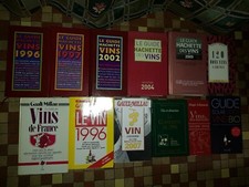 Lots Livres Le Guide Hachette Des Vins gault millau hugh Johnsons vin bio monde