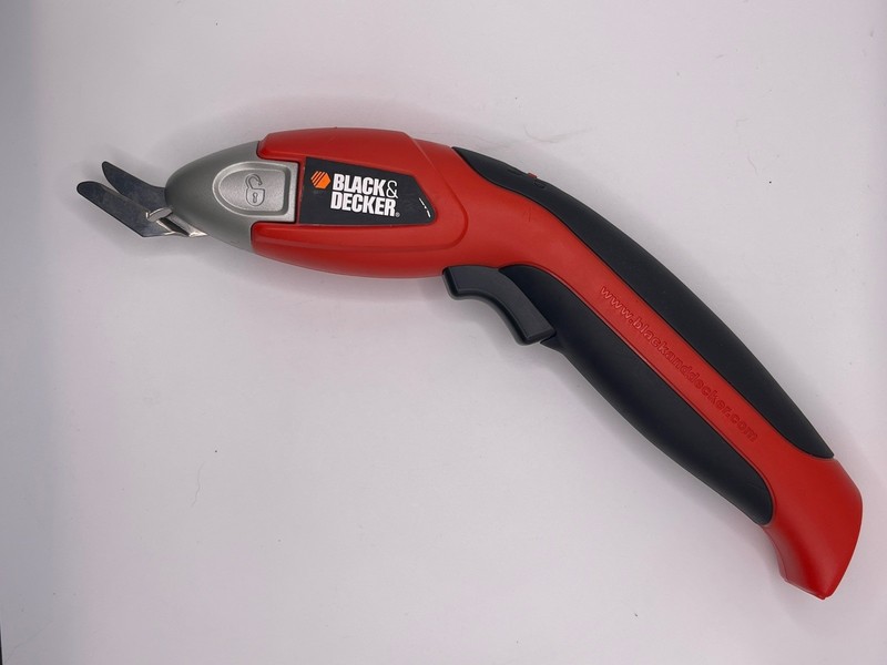 Black & Decker Power Scissors Cordless Rechargeable SZ360 3.6 Volts Works Great!