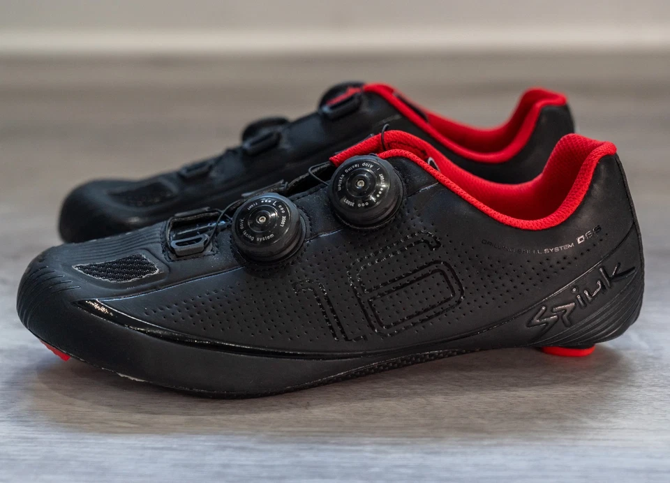 NUEVO - ZAPATOS SPIUK 16 CICLISMO CARRETERA FIBRA CARBONO - CERRADURAS DE ESFERA (COMO BOA) - TALLA 42 Foto 4 de 4