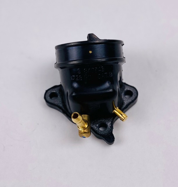 2009 Vespa LX50 AIR INTAKE TUBE DUCT RUBBER HOSE PIPE LX 50 09 eBay