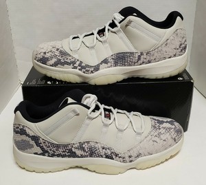 jordan 11 retro low le light bone