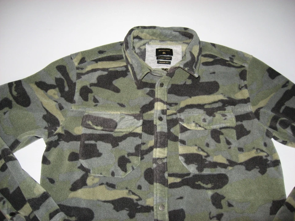 Мужская флисовая рубашка Quicksilver камуфляж на кнопках с длинным рукавом большого размера - Изображение 2 из 4