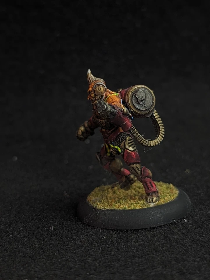 Ametralladora miniatura Cyberpunk Sci Fi Rpg pintada Cyborg Ttrpg metal Foto 2 de 4