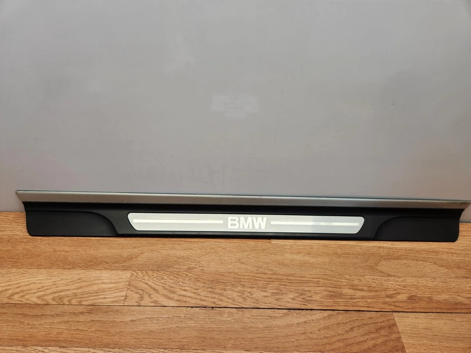 ✅ 01-06 原始设备制造商宝马 E46 325Ci 330Ci 右乘客侧门窗盖装饰 — 第 2/4 张图片