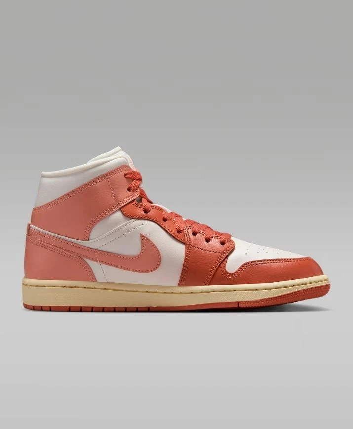 W Nike Air Jordan 1 Mid Sail Madder Root Muselina Light Madder Root BQ6472-180 Foto 3 de 4