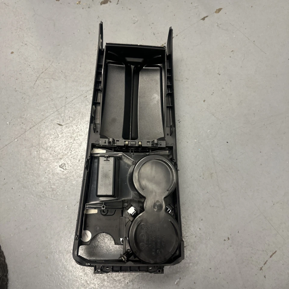 OEM 2008-2014 Mercedes-Benz W204 C250 C300 Center Console Armrest Black Arm Rest - Image 3 of 4