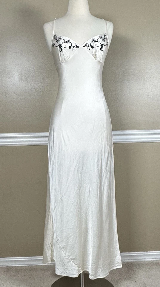 Camisón largo de seda bordado marfil Victoria's Secret XS con espalda transparente vintage Foto 2 de 4
