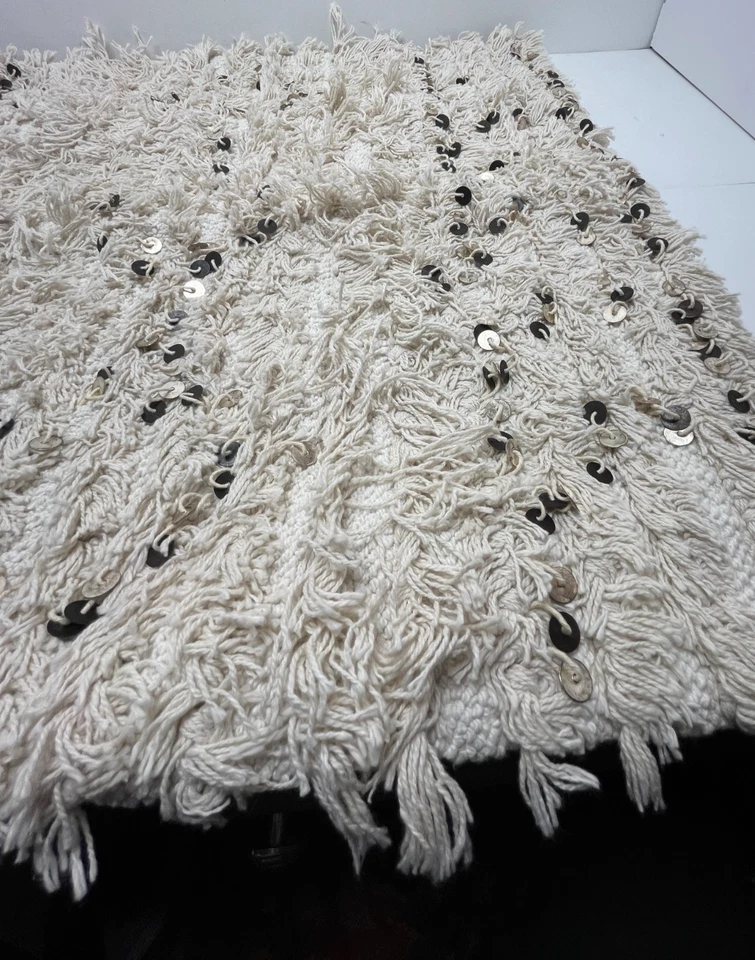 Pottery Barn Moroccan Wedding Blanket Hand Woven Pillow Cover 24x24 shag - Image 4 of 4