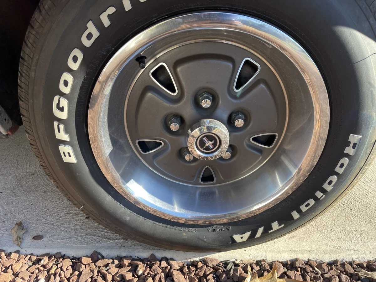 1970 mustang hubcaps deals