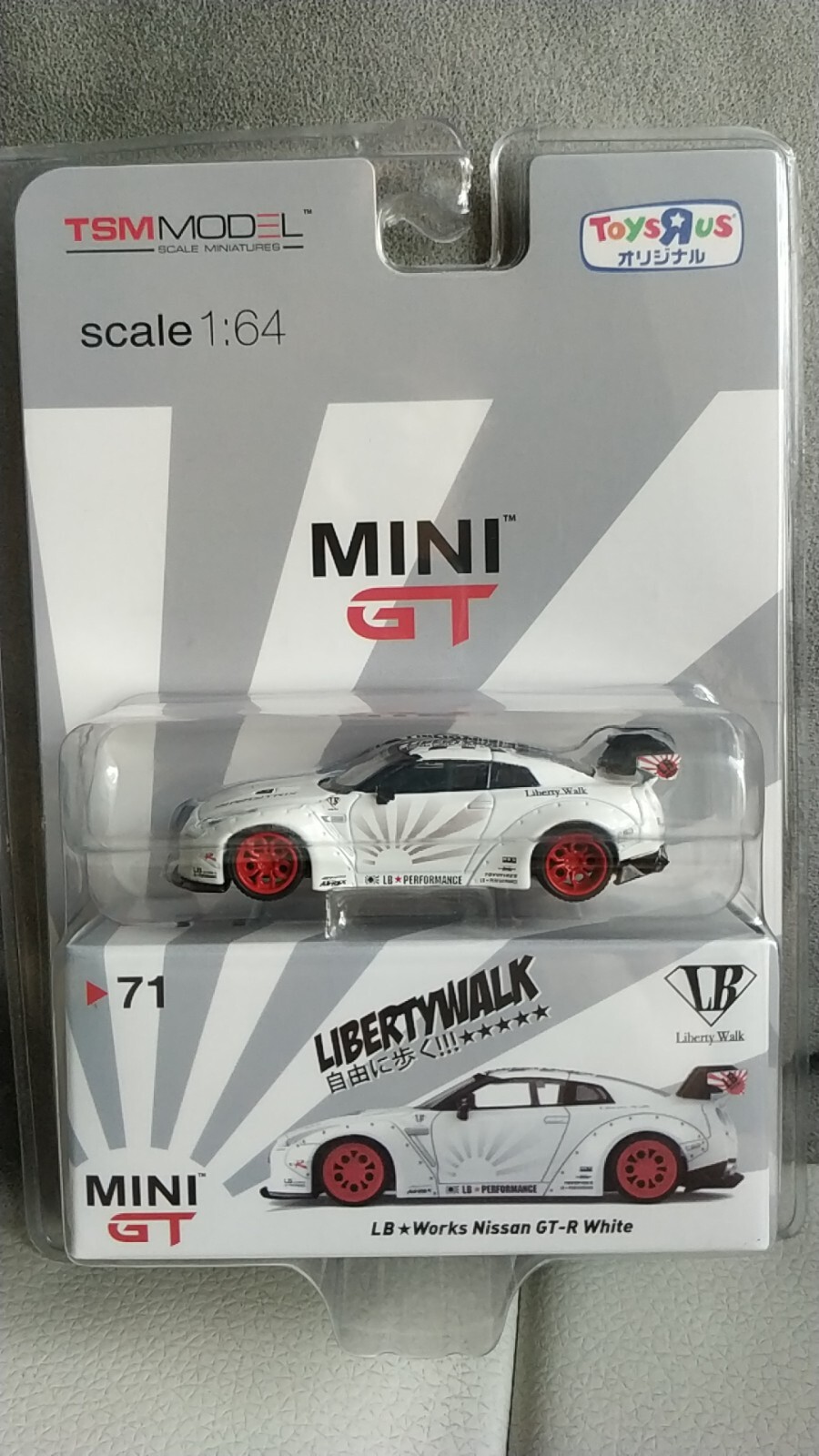 MINI GT 71 Toysrus LB WORKS Nissan GT-R (R35) White w/ Red Wheels Type 1
