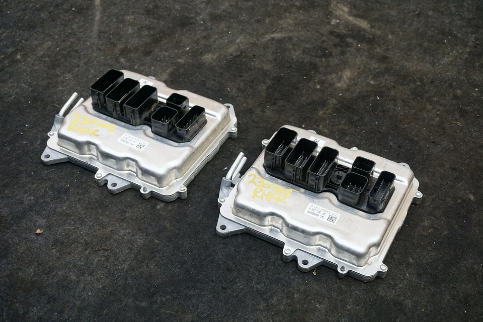 Juego Módulo Control Computadora Motor 4.4L ECU 12148672239 BMW M5 M6 X5M F85 15-18 Foto 2 de 4