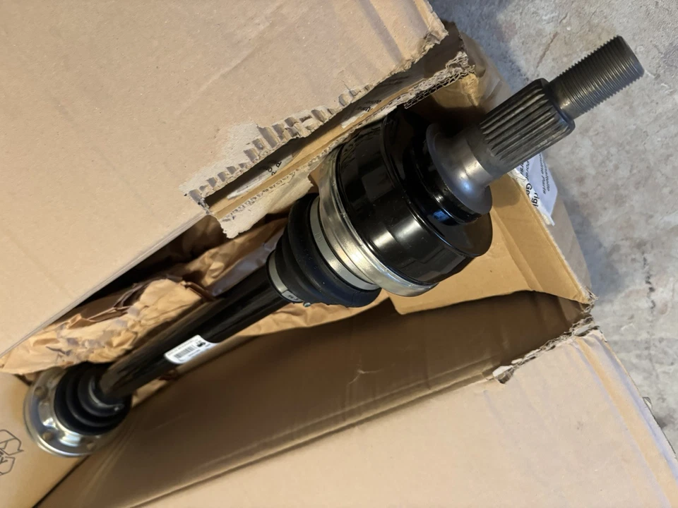 Eje trasero izquierdo CV 98733202439 Porsche Cayman S Boxster S 987 2009-2012 Foto 3 de 4