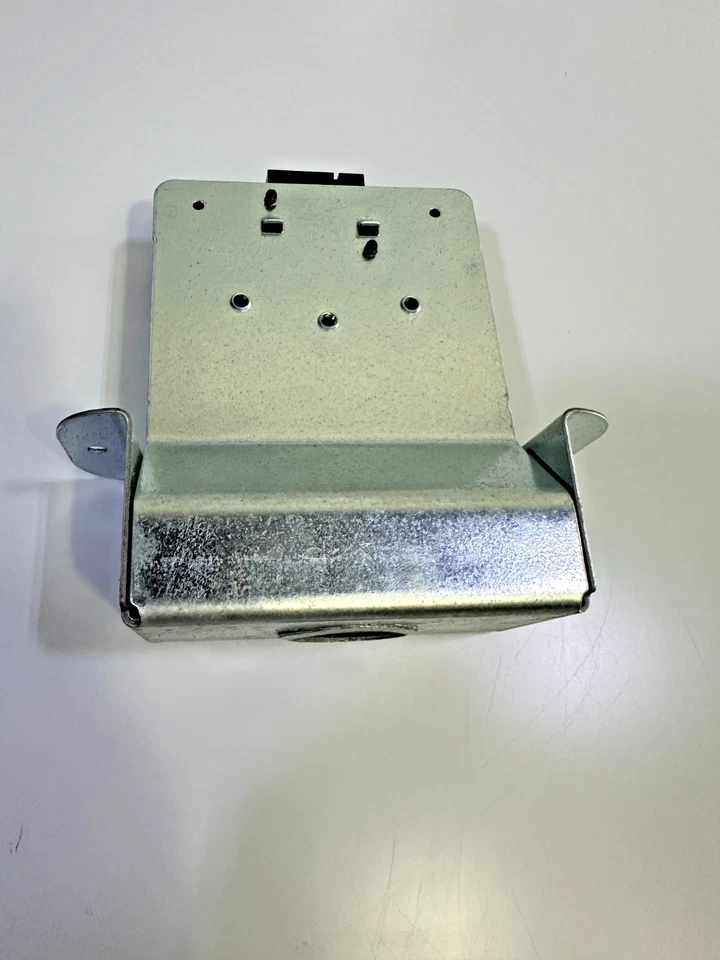 BLOCK TERMINAL  WB17X38438 & TERMINAL BLOCK MOUNT WB34X29565 (JB645DKBWW) - Image 2 of 4