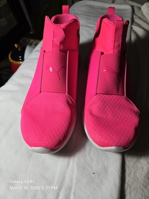 PUMA Women's Soft Foam Sneakers Size 8