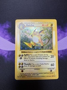 英語版初期　ポケモンカード　raichu shadowless　holo 英語版初期 ポケモンカード raichu shadowless holo 1st Edition