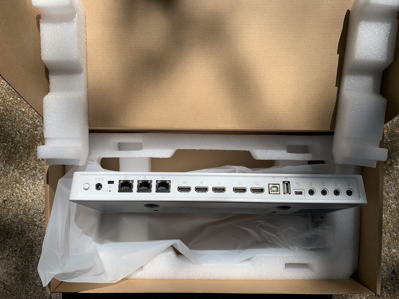 Codec Plus Rear Image Cisco New CS-CODEC-PLUS+ NOB Smartnet Clean Webex Room CS-KITPLUS-K9 ...