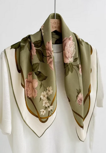 100% Silk 26" square Scarf Women Bandana neckerchief Wrap floral green red ZT543 - Picture 6 of 9