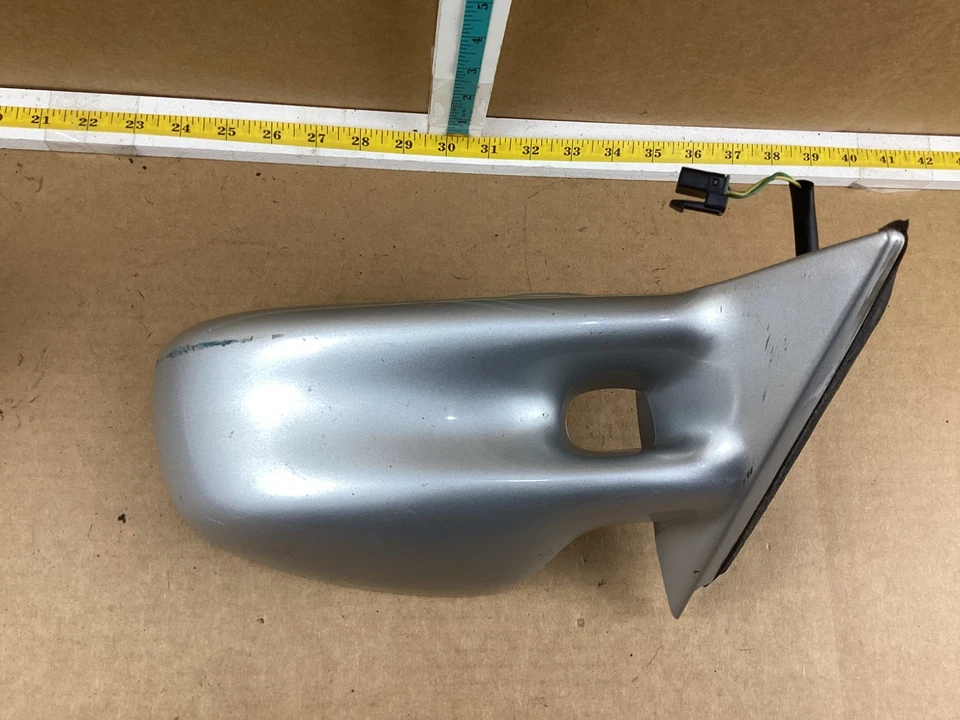 Conjunto de espejo retrovisor delantero izquierdo del conductor Pontiac Grand Prix 1997-2003 Foto 3 de 4