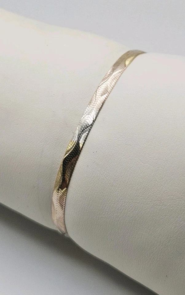 FAS Sterling Silver Tri Tone Herringbone Chain Bracelet 7" - Image 3 of 4