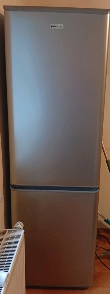 Einbauküche gebraucht, Hochglanz weiss foliert - Bild 4 von 4