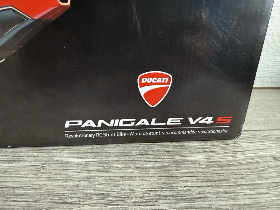Upriser Ducati Authentic Panigale V4 S Remote Control Motorcycle, 1:6 Scale - Image 2 of 4