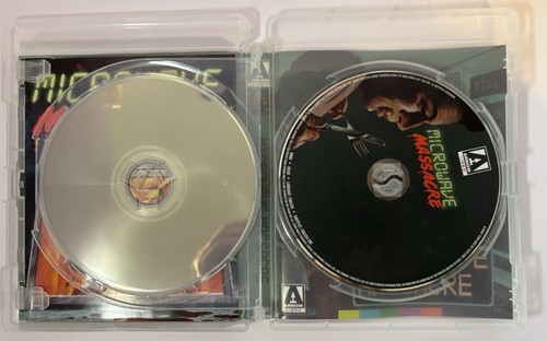 MICROWAVE MASSACRE (1983) Blu-ray + DVD ARROW OOP Booklet Horror Comedy MINT - Picture 6 of 10