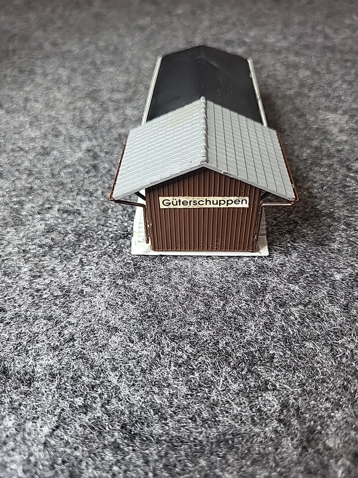 Marklin 8971 Z Scale 1:220 Track Side Warehouse Building  Shed  Fully Assembled  - Image 3 of 4