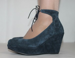 navy wedges size 6