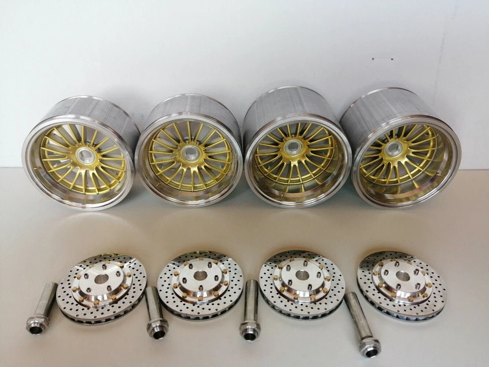 Ferrari F40 Testarossa 1/8 POCHER GOLDEN DODGE CHARGER R/T 1/8 - Image 2 of 4