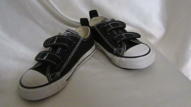converse chuck taylor athletic shoes